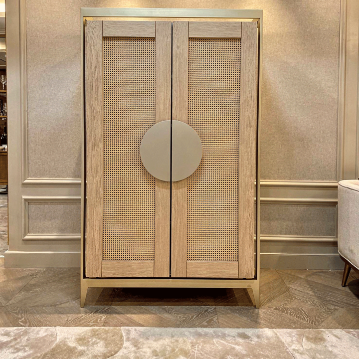 ARMARIO-AITANA-CON-PUERTAS-BEJUCO-larcollection